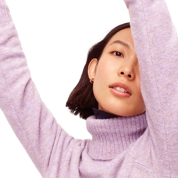 🔥NWT J.Crew Cropped Turtleneck Sweater Super Soft Yarn | Lilac | XS / XXS - Picture 2 of 4